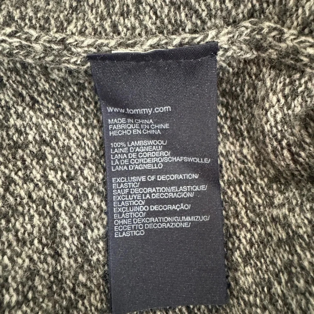 TOMMY HILFIGER V Neck Lambswool Sweater Gray Marled Burgundy Stripes L Large $70